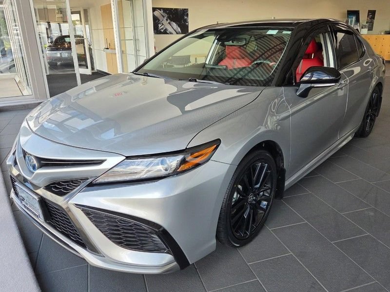Used 2024 Toyota Camry XSE w/ Cold Weather Package FWD image 6