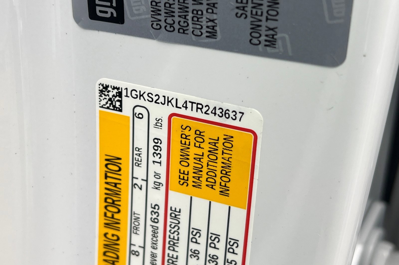 New 2026 GMC Yukon XL Denali w/ Denali Reserve Package image 27