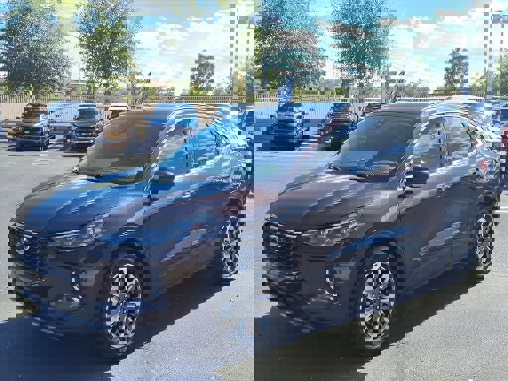 Certified 2023 Ford Escape Platinum w/ Class II Trailer Tow Package image 8