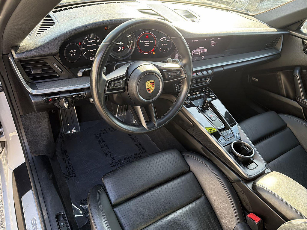 Used 2021 Porsche 911 Carrera RWD image 2