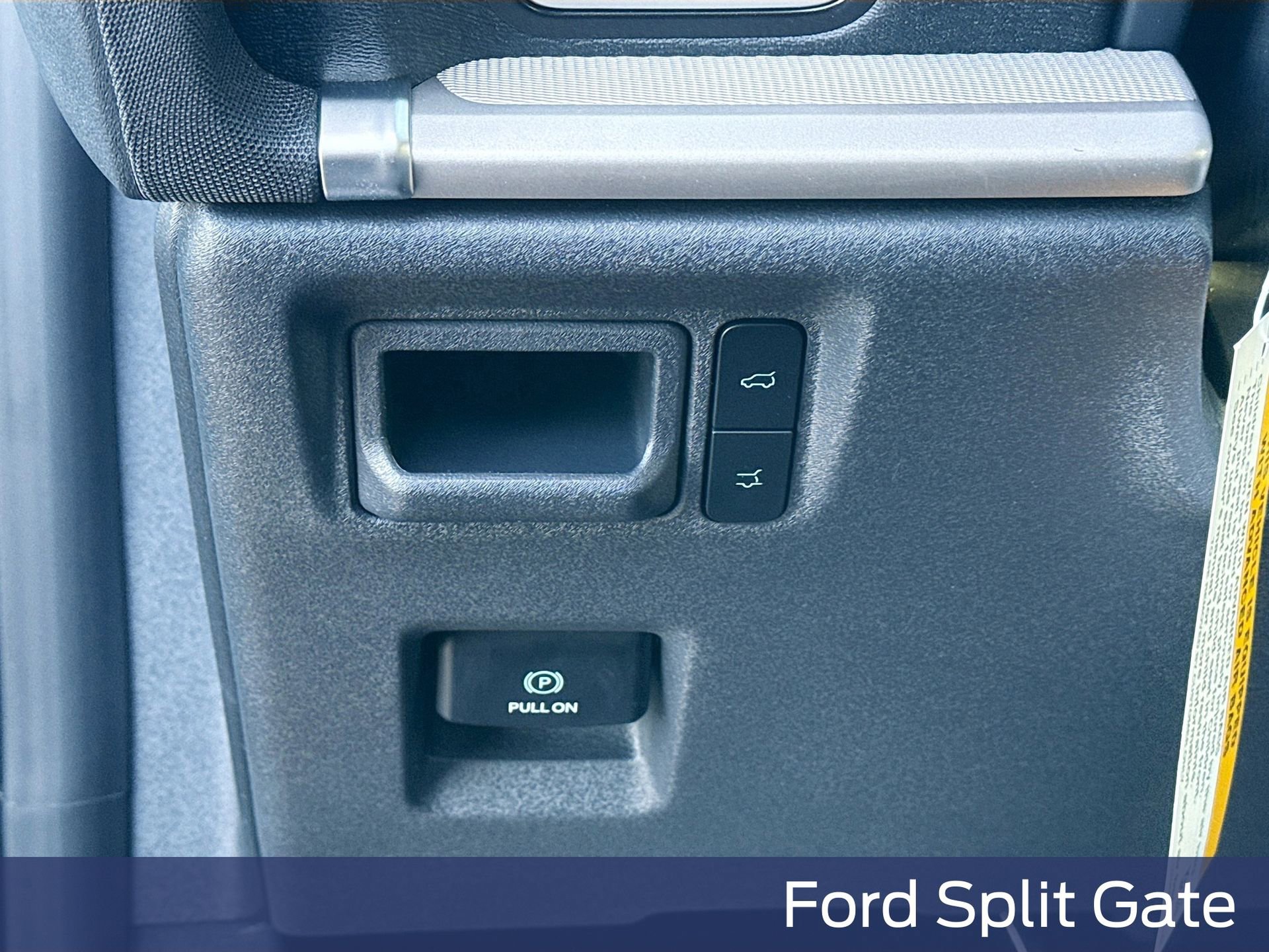 New 2025 Ford Expedition Active image 15