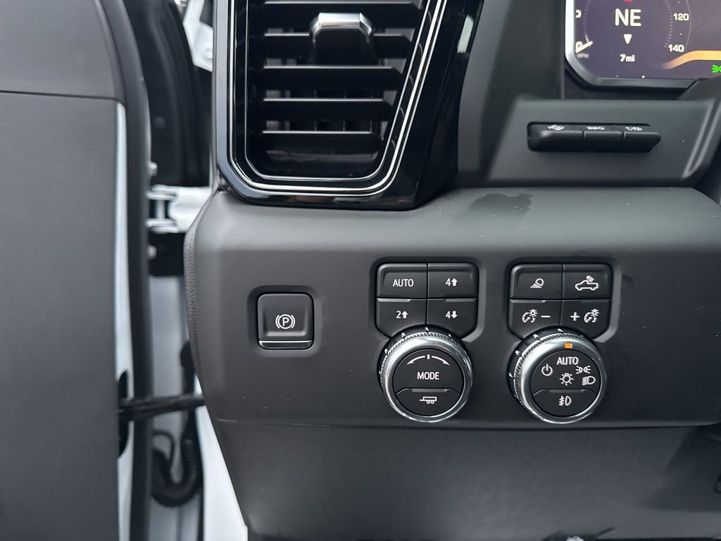 New 2026 GMC Sierra 2500 AT4 w/ AT4 Premium Plus Package image 15