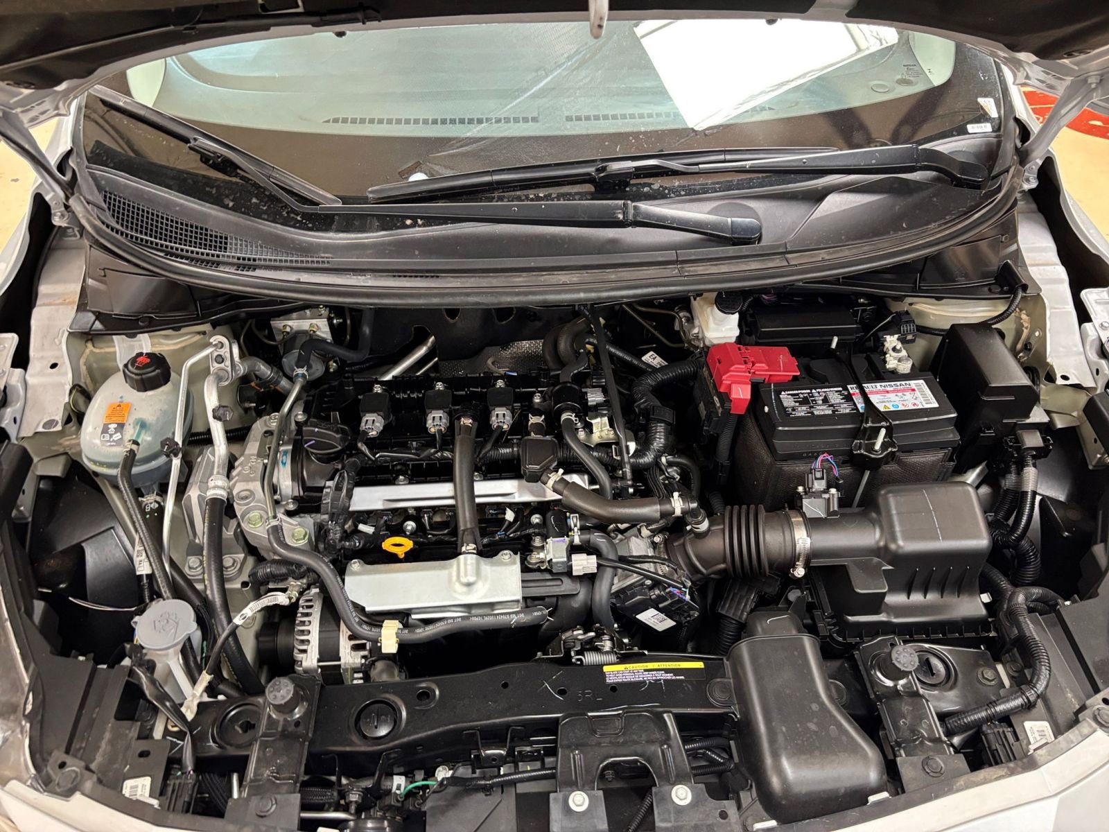 Used 2025 Nissan Versa SV FWD image 30