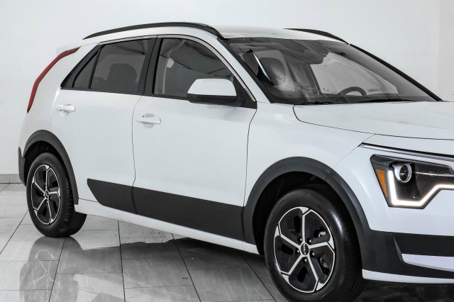 Used 2024 Kia Niro LX image 50