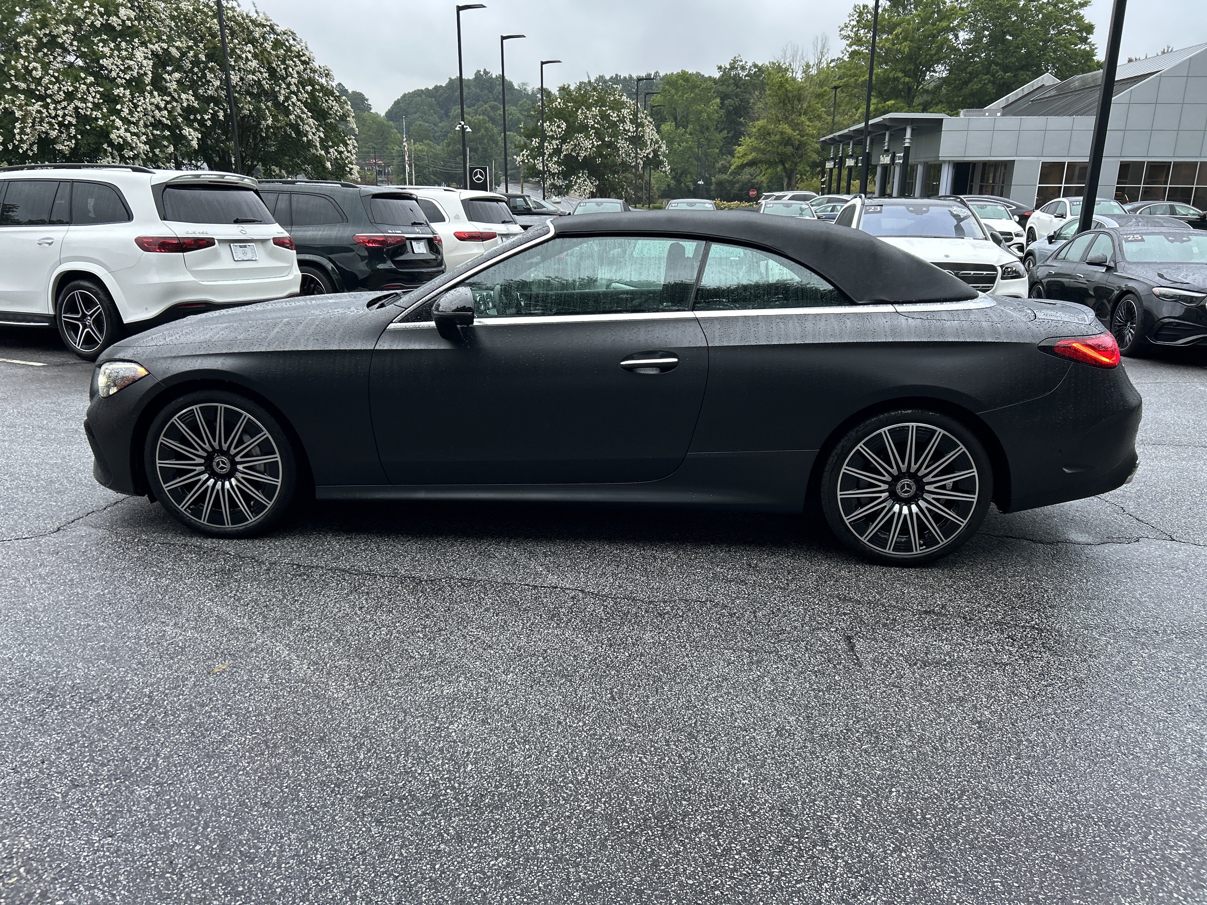 Certified 2024 Mercedes-Benz CLE 450 4MATIC Cabriolet image 25