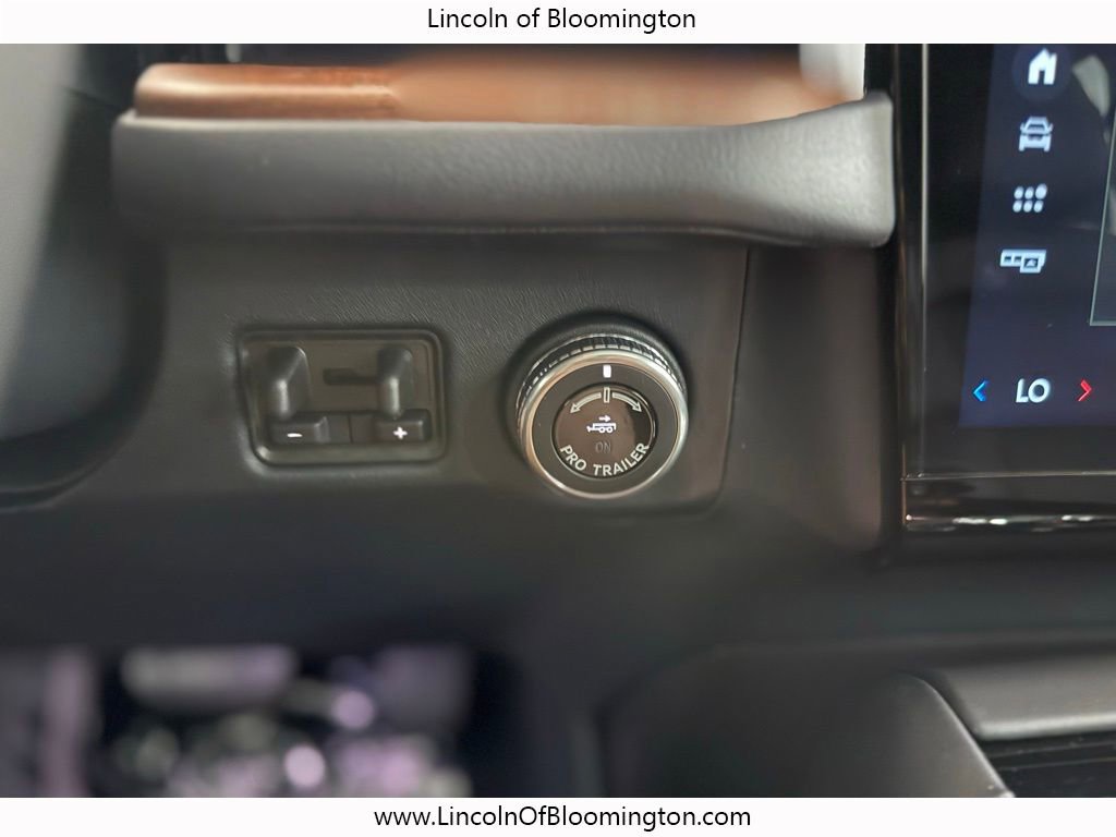 New 2025 Lincoln Navigator L Black Label image 96