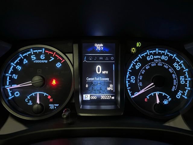 Certified 2021 Toyota Tacoma TRD Off-Road w/ Technology Package AWD/4WD image 16