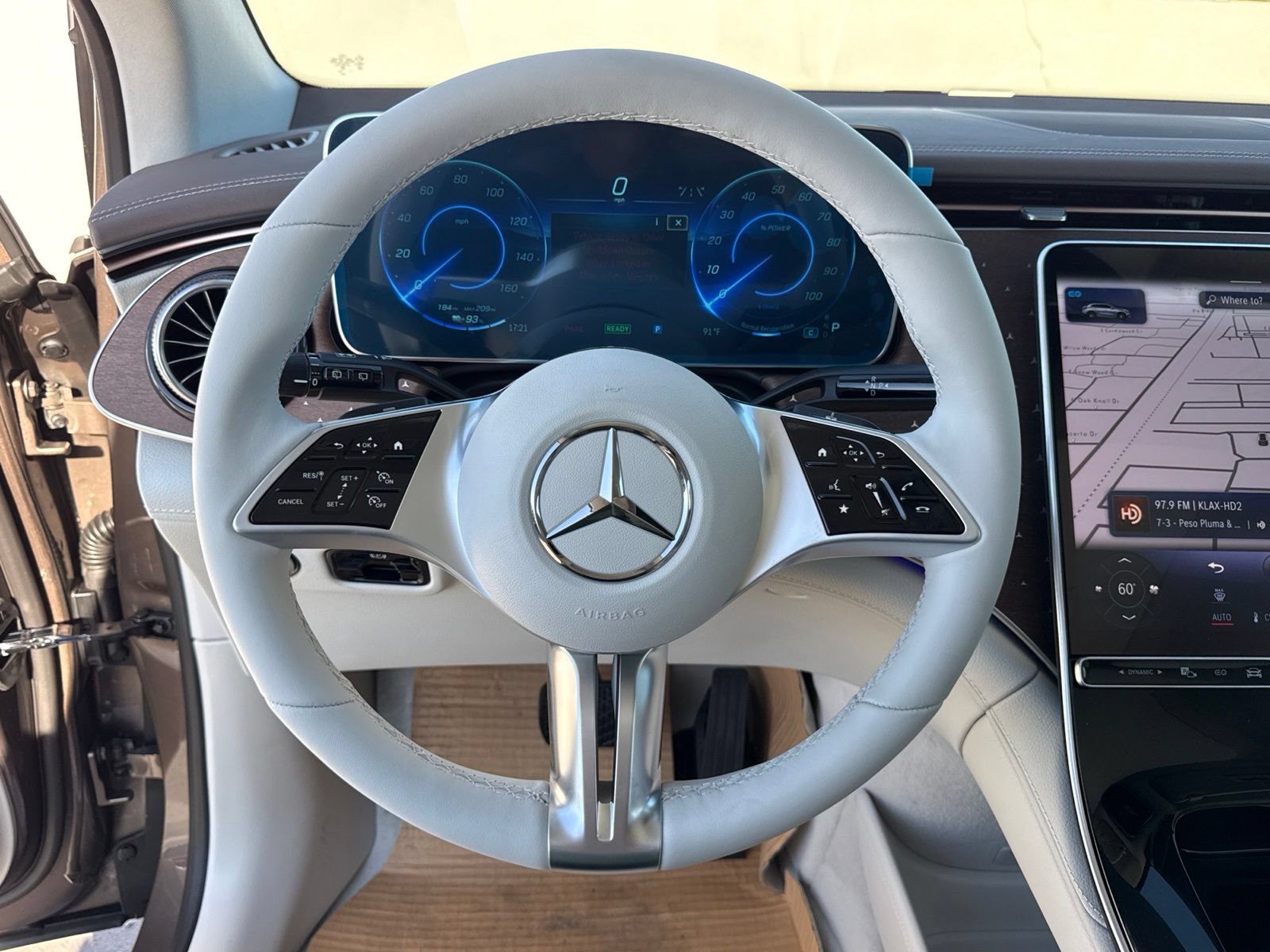 New 2027 Mercedes-Benz EQE 320 4MATIC SUV image 22