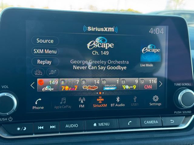 Used 2025 Nissan Rogue SV image 33