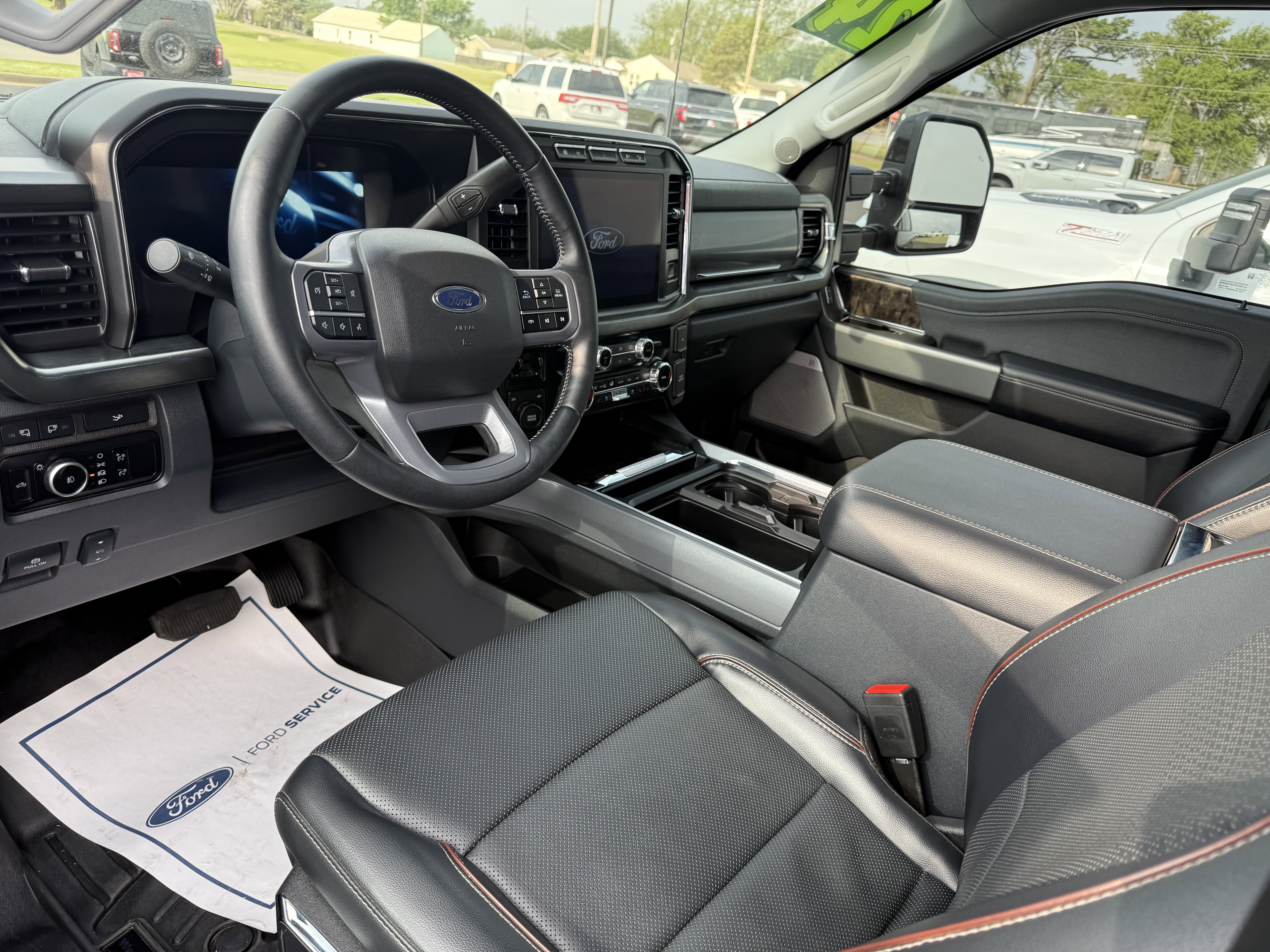 Used 2024 Ford F250 Lariat w/ Sport Appearance Package AWD/4WD image 6