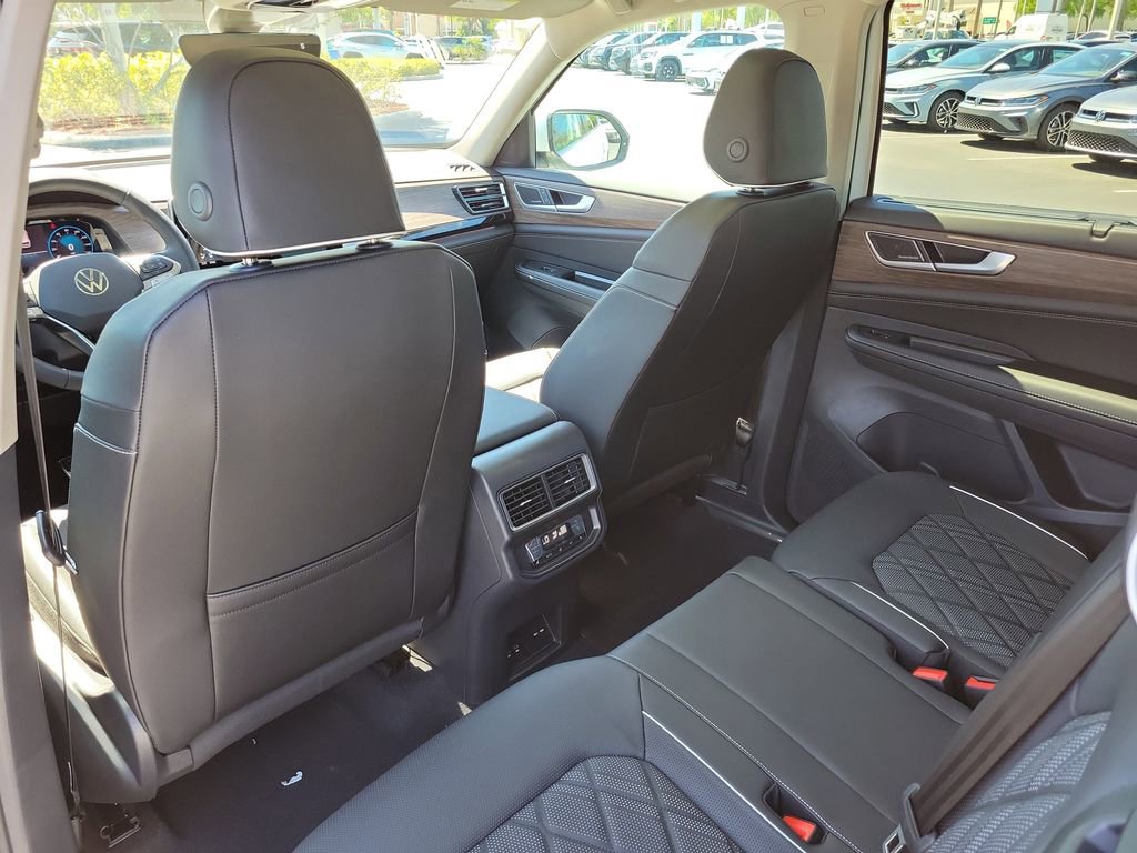 New 2026 Volkswagen Atlas SEL Premium R-Line image 9