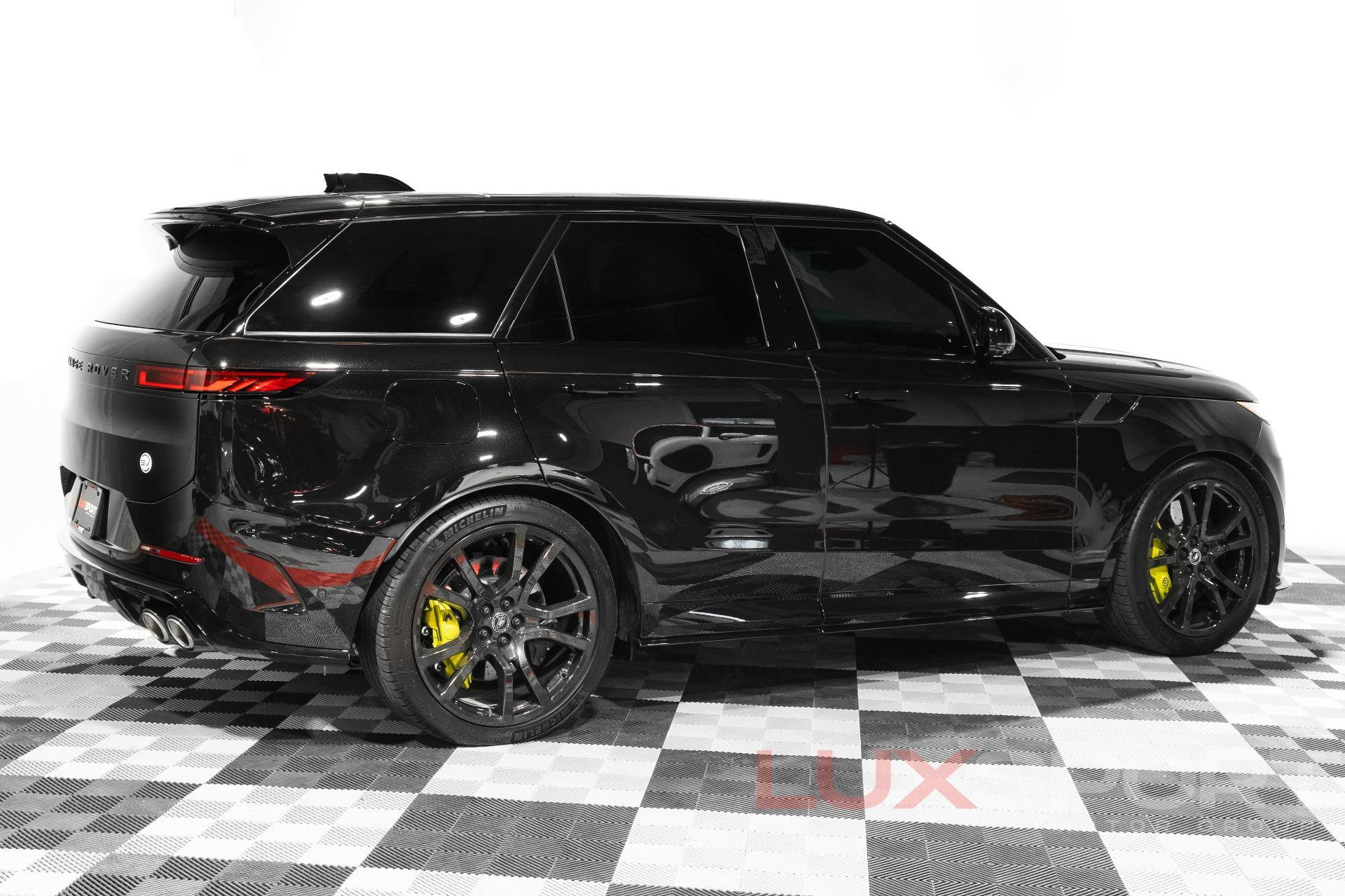 Used 2024 Land Rover Range Rover Sport AWD/4WD image 5