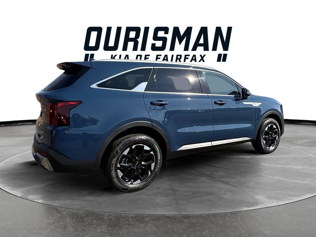 Certified 2025 Kia Sorento S image 6
