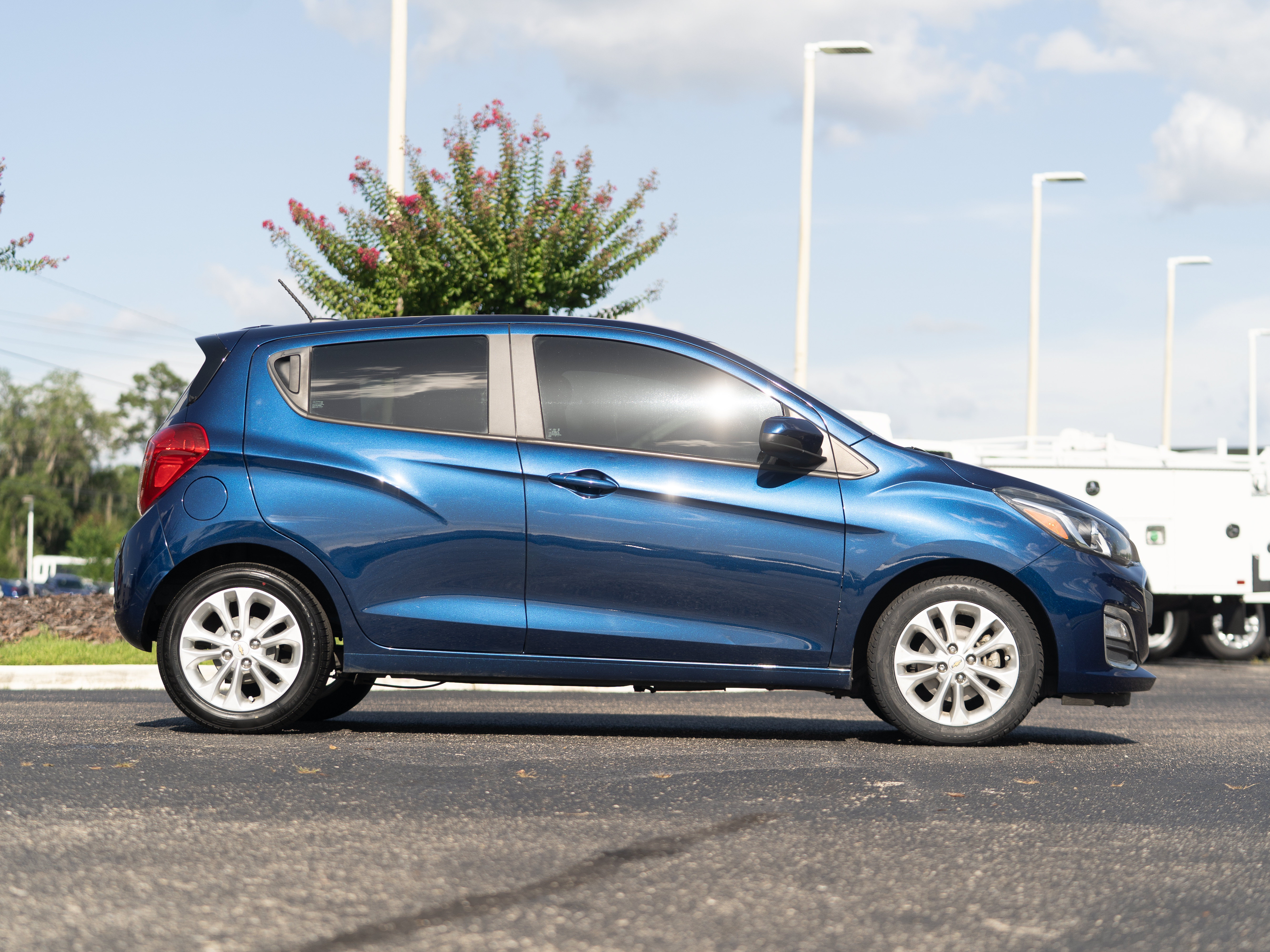 Used 2022 Chevrolet Spark LT FWD image 6