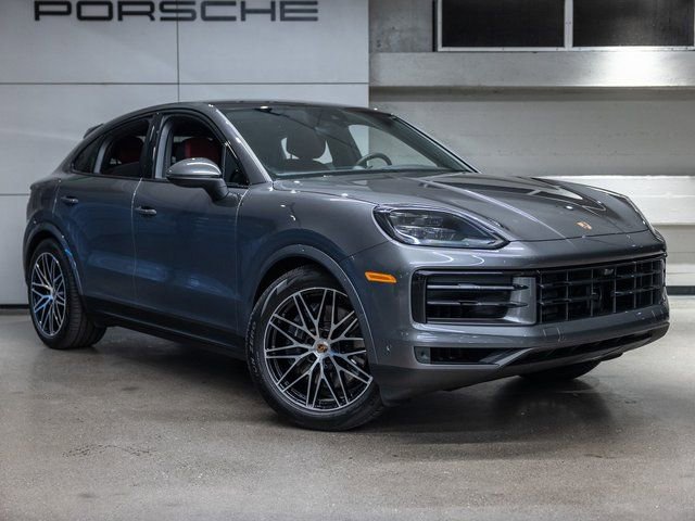 Certified 2025 Porsche Cayenne Coupe image 10