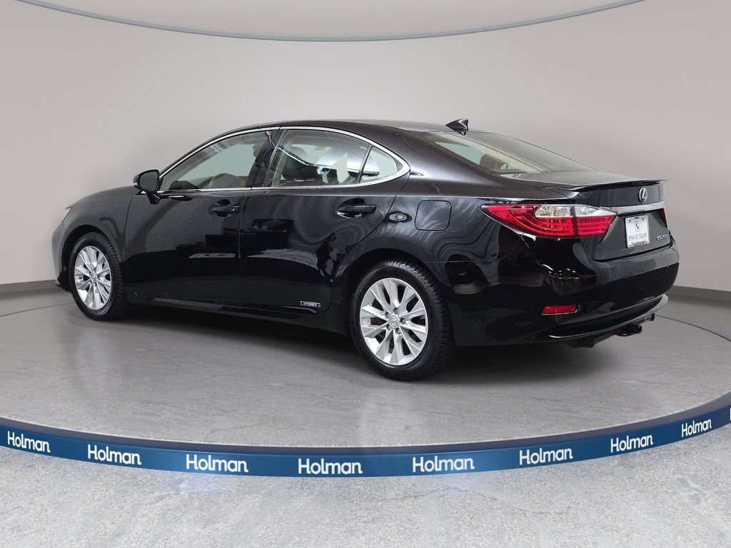 Used 2015 Lexus ES 300h w/ Navigation System Package FWD image 7
