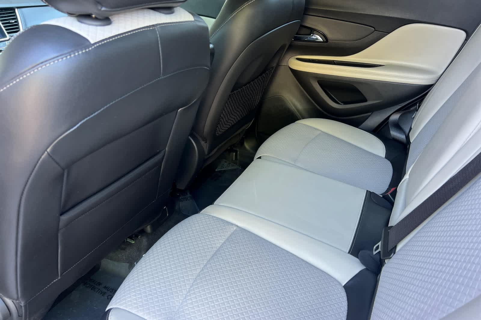 Used 2019 Buick Encore Preferred w/ Safety Package AWD/4WD image 4