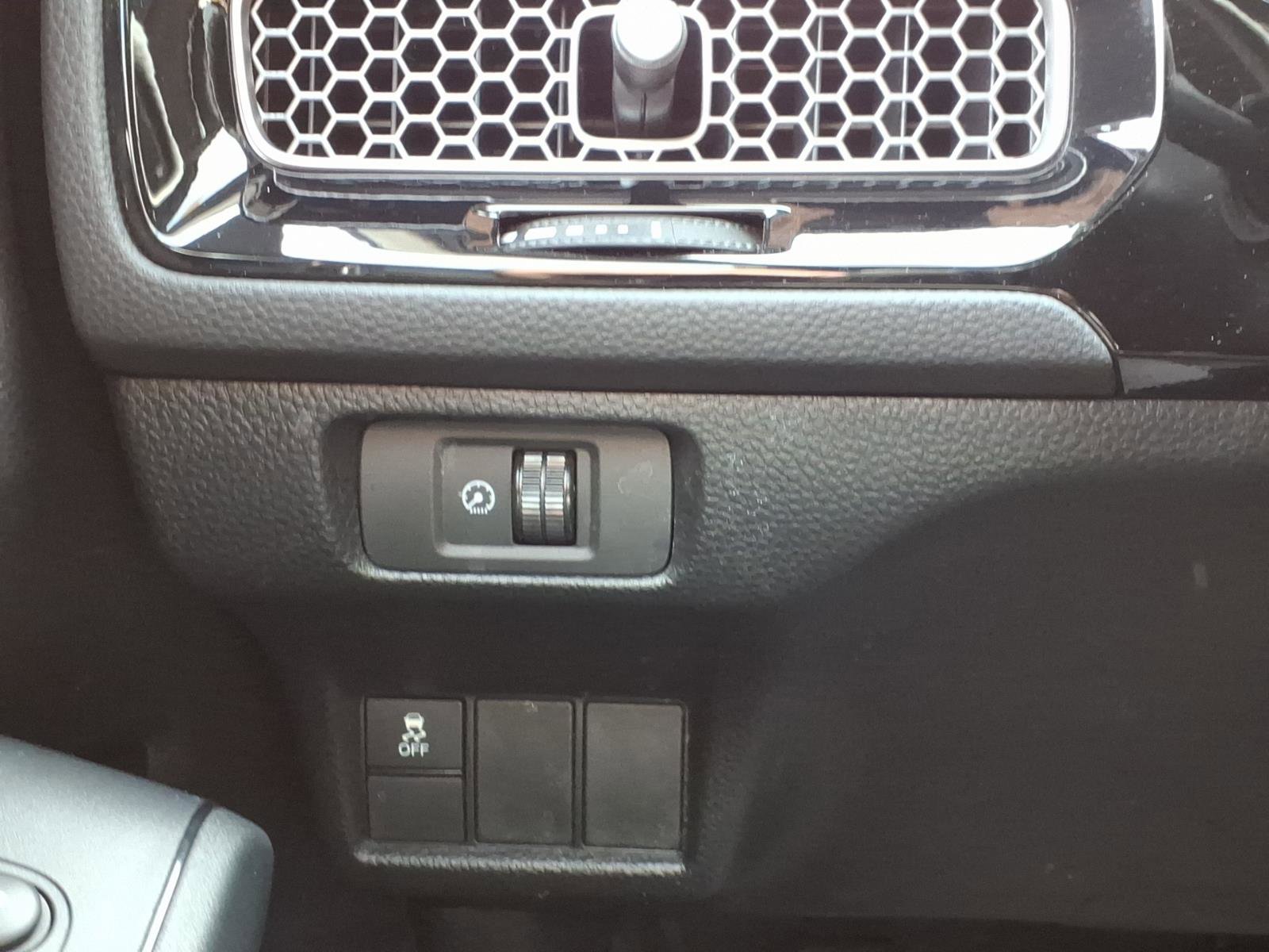 Certified 2025 Honda Civic Sport image 26