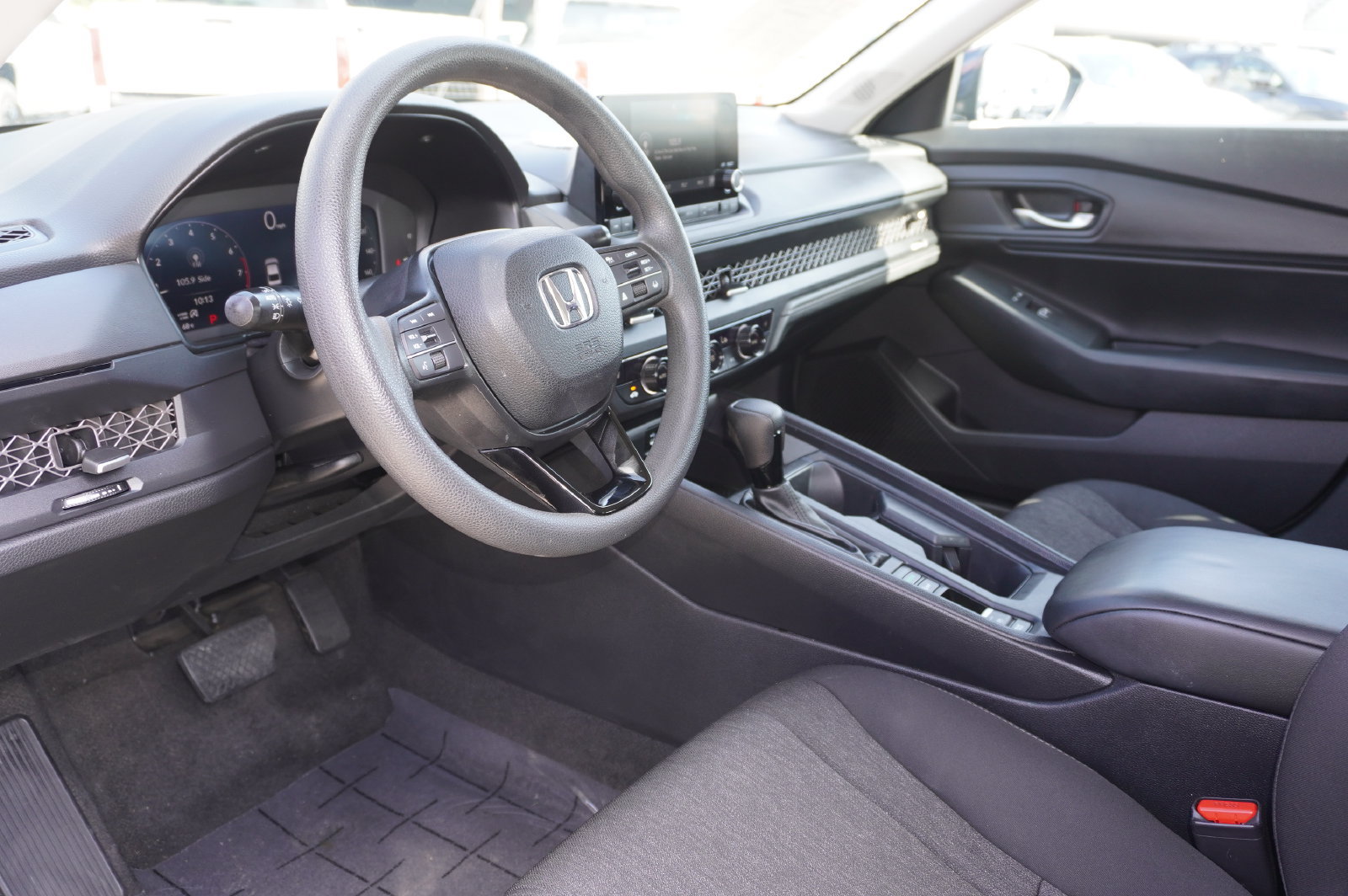 Used 2024 Honda Accord EX image 11