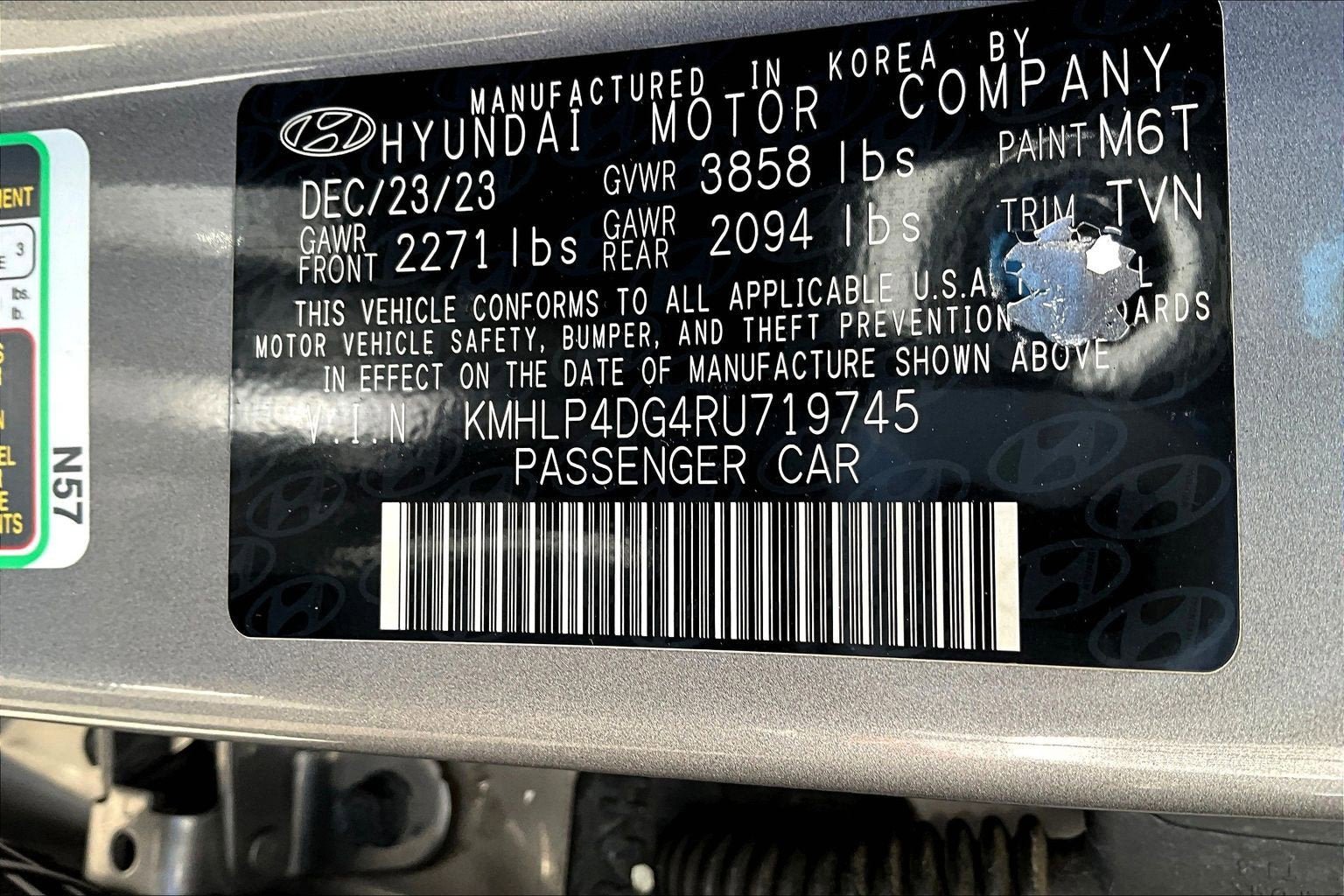 Used 2024 Hyundai Elantra Limited FWD image 29