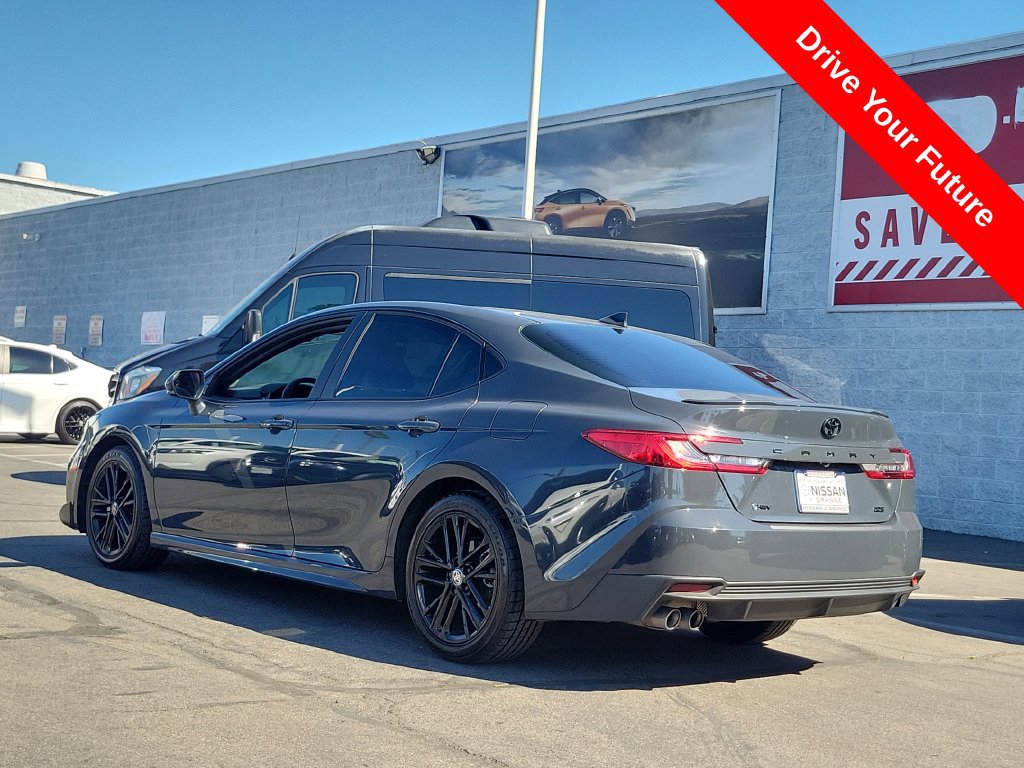 Used 2025 Toyota Camry SE w/ Convenience Package FWD image 2