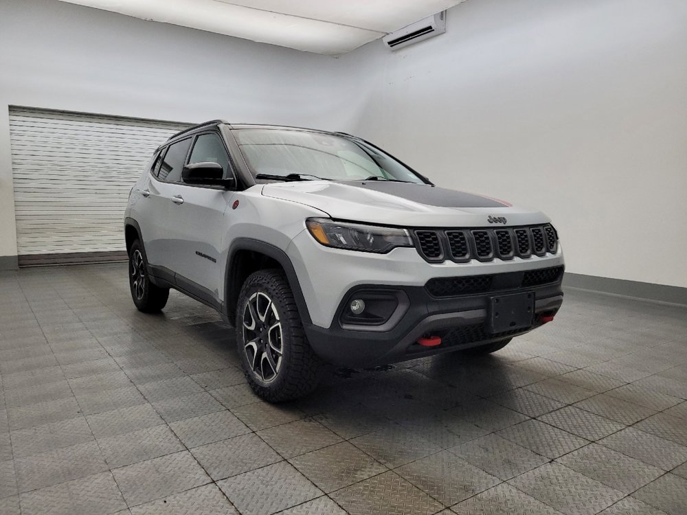 Used 2024 Jeep Compass Trailhawk image 13