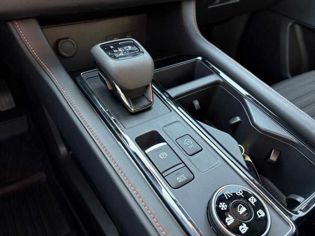 Used 2025 Nissan Pathfinder Rock Creek image 24