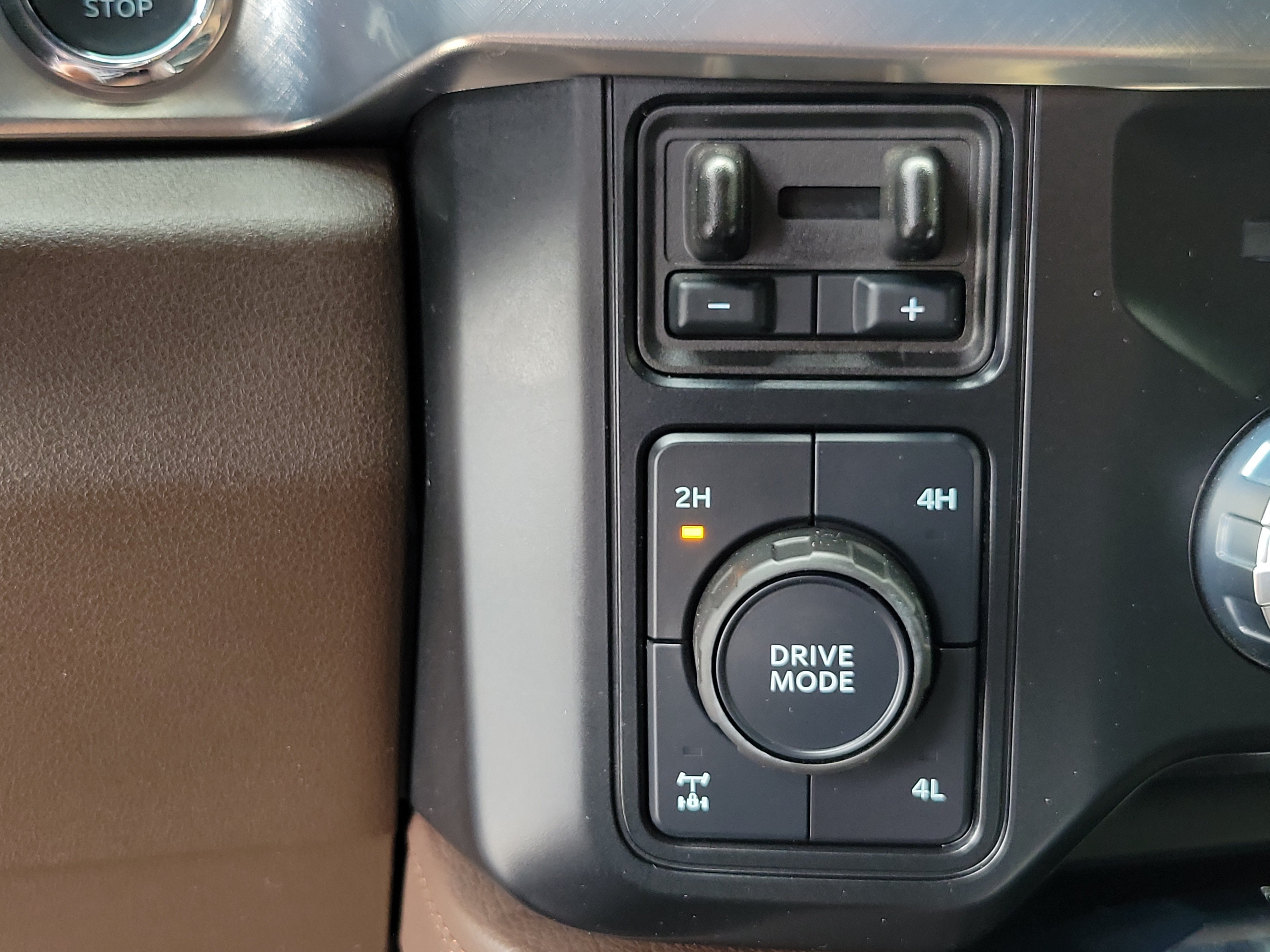 Used 2025 Ford F250 King Ranch AWD/4WD image 11