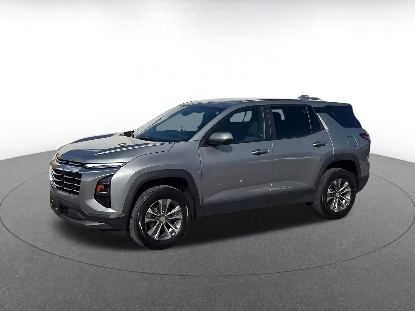 Used 2025 Chevrolet Equinox LT FWD image 8