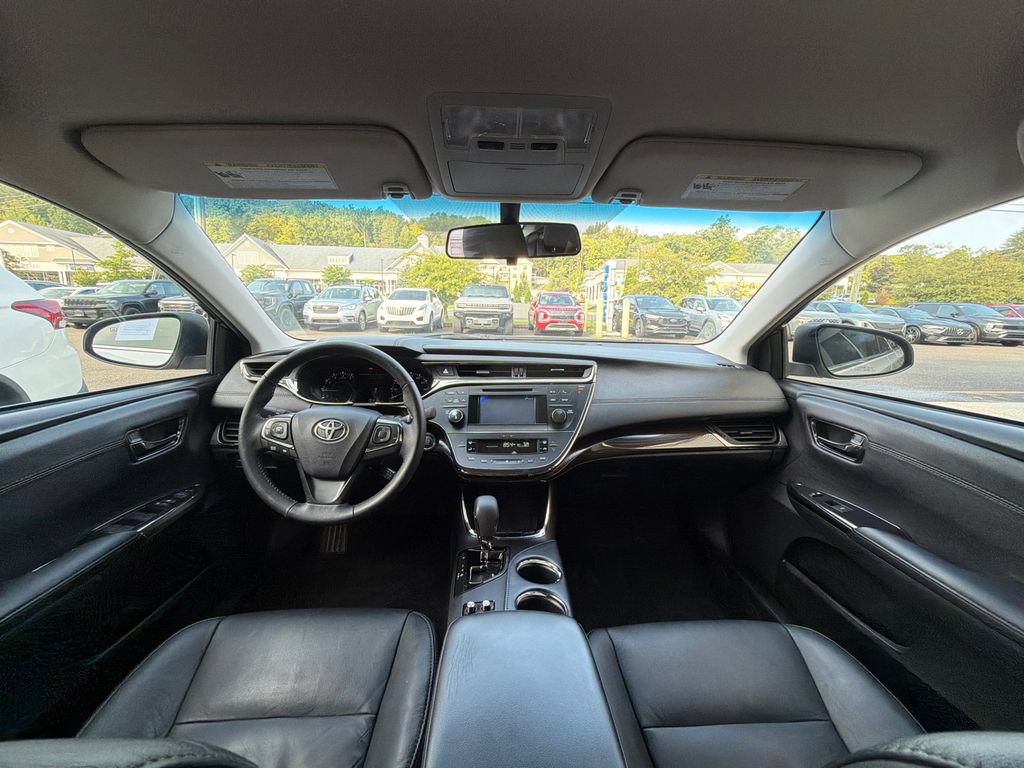 Used 2013 Toyota Avalon XLE FWD image 28