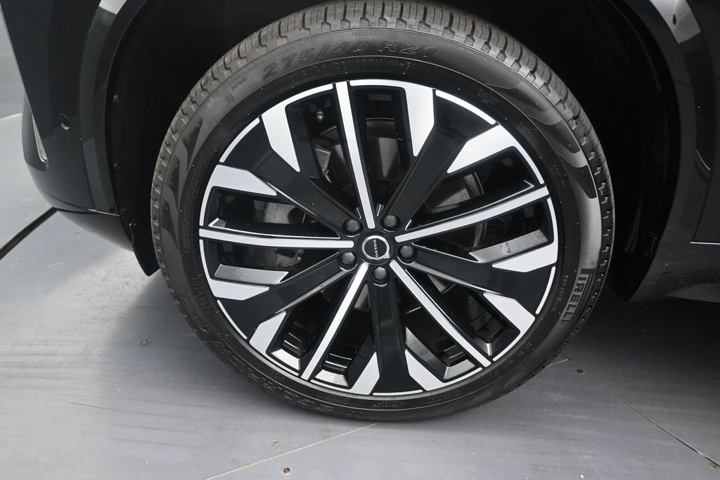 New 2026 Volvo XC90 B6 Plus w/ Protection Package AWD/4WD image 9