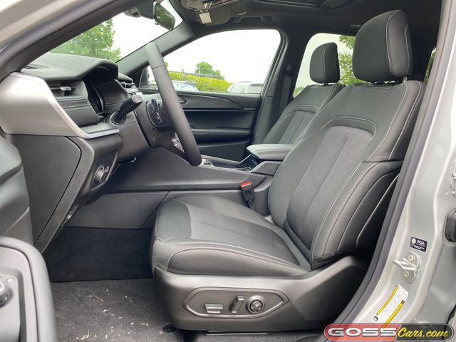 New 2026 Jeep Grand Cherokee Laredo X AWD/4WD image 25