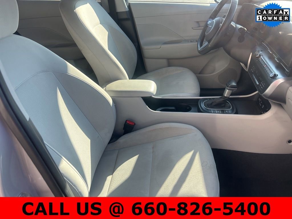 Used 2024 Hyundai Kona SEL image 6