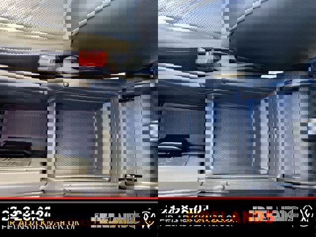 New 2025 Volkswagen Tiguan SE image 41