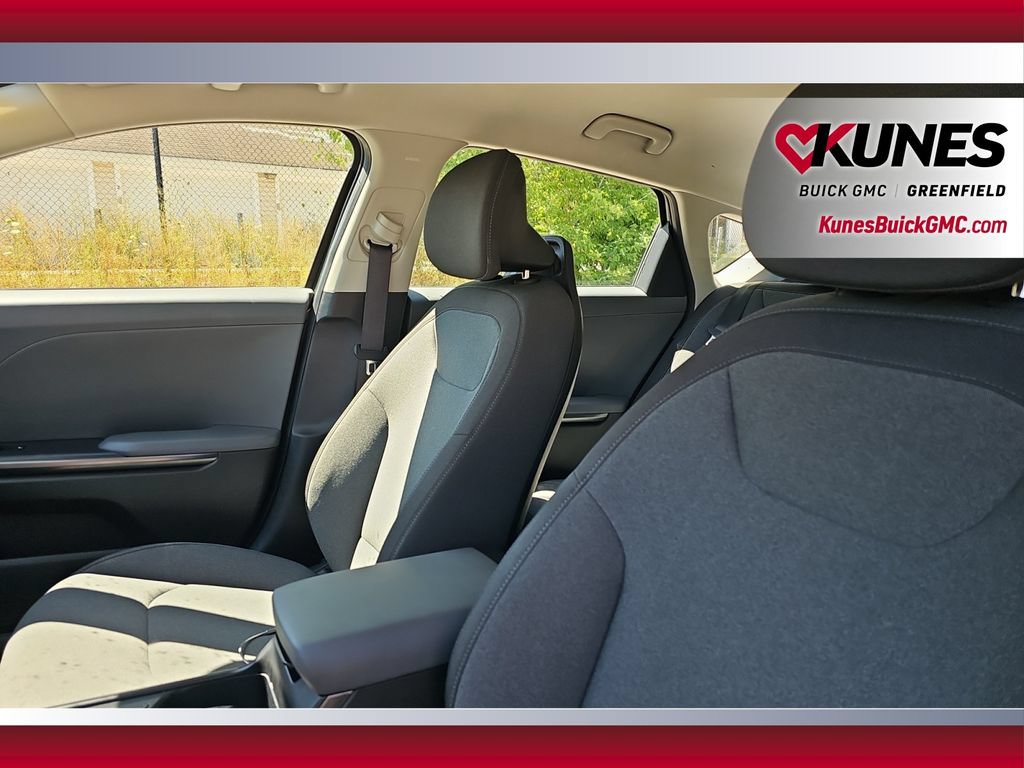 Used 2025 Kia K4 FWD image 27