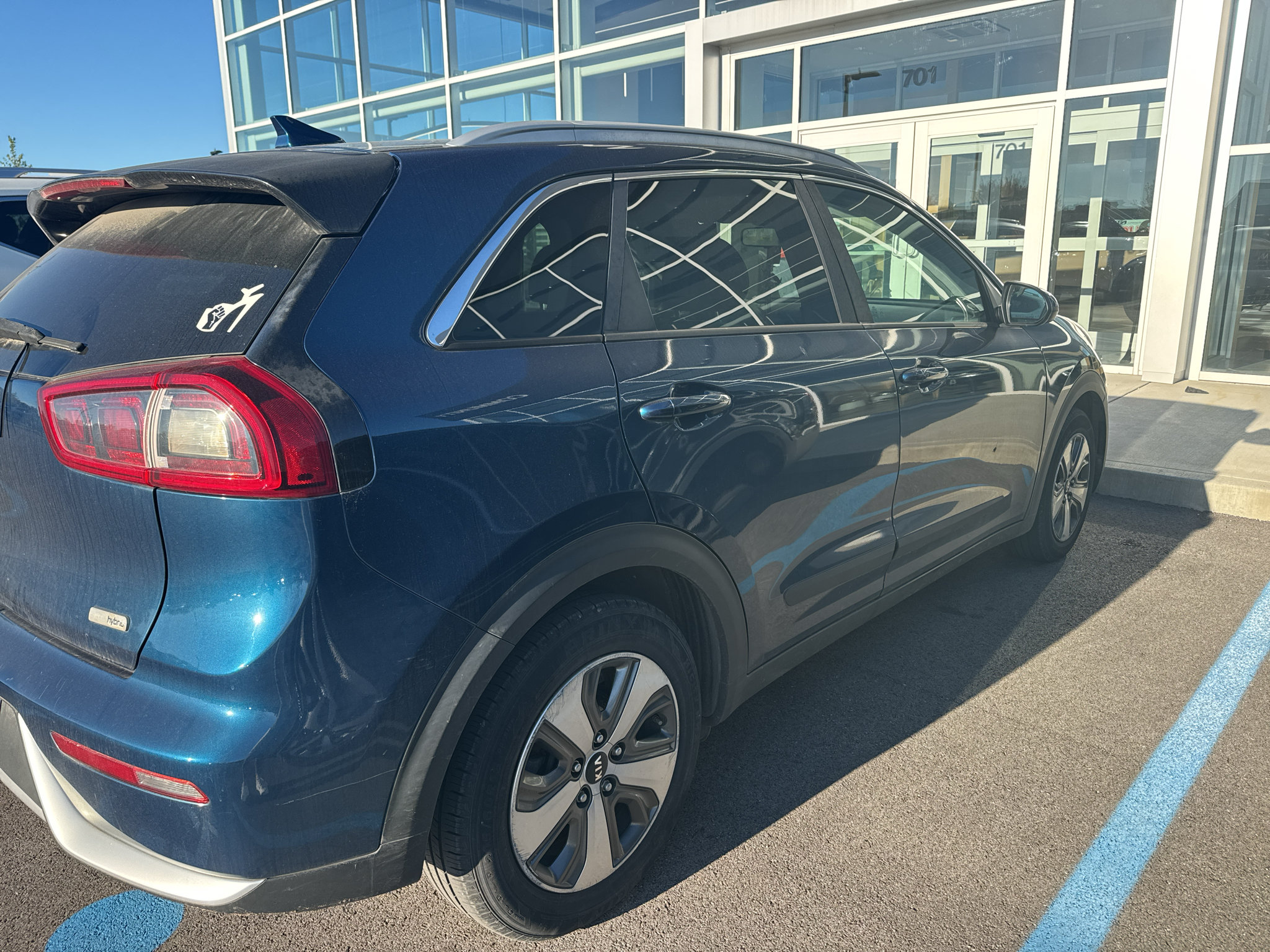 Used 2019 Kia Niro LX FWD image 4