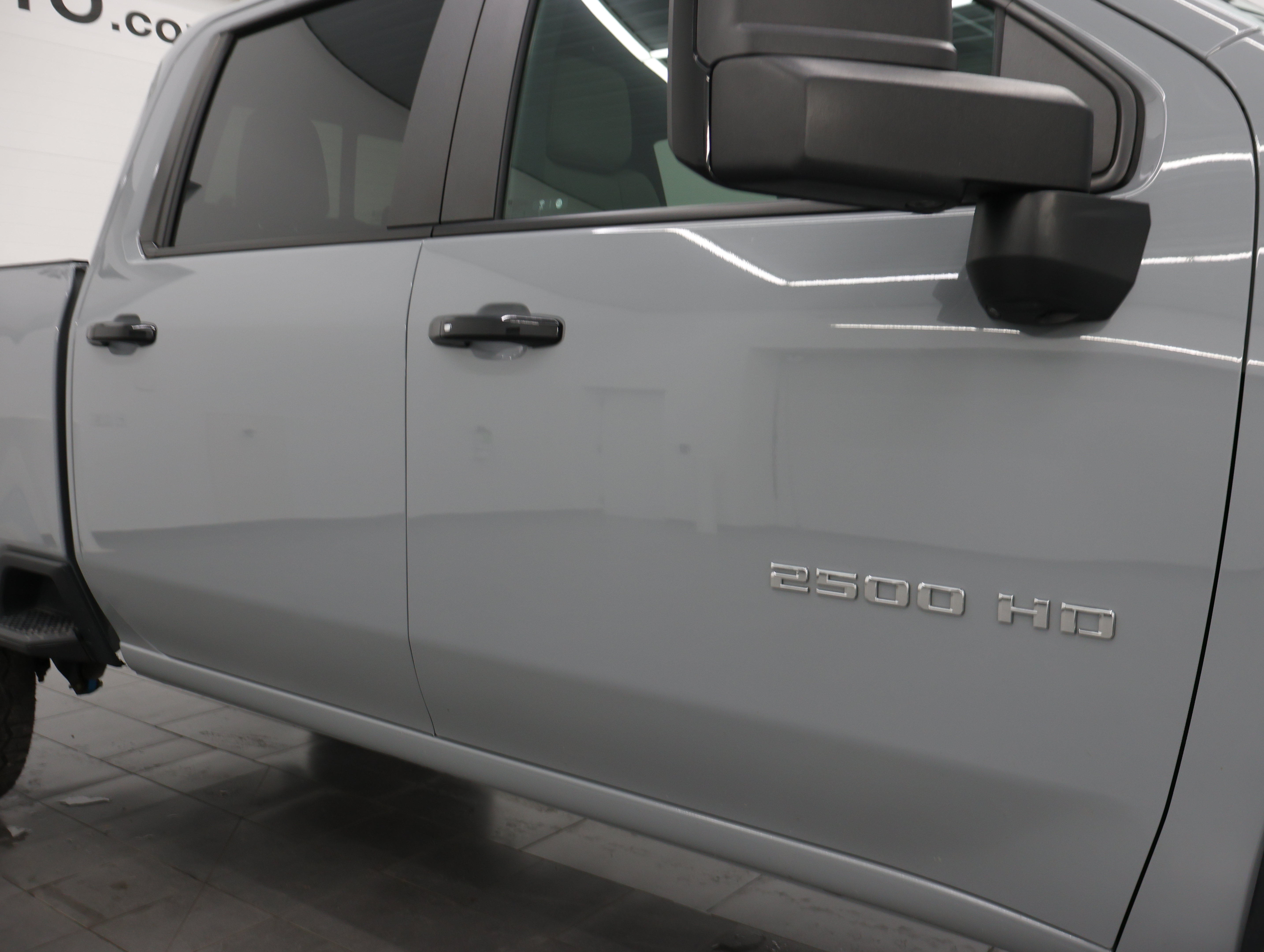 Used 2024 Chevrolet Silverado 2500 LTZ w/ LTZ Plus Package AWD/4WD image 91