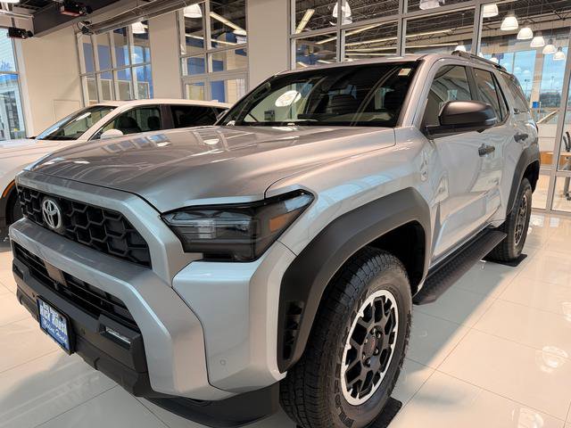 Used 2025 Toyota 4Runner 4WD image 2