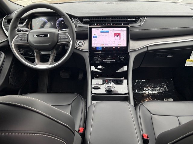 New 2025 Jeep Grand Cherokee Limited image 39