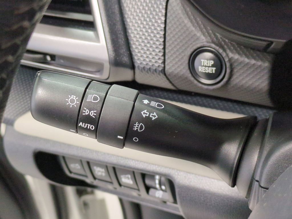 Used 2022 Subaru Forester Limited image 32