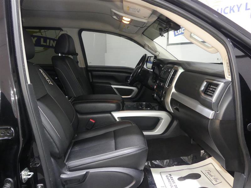 Used 2019 Nissan Titan PRO-4X image 20