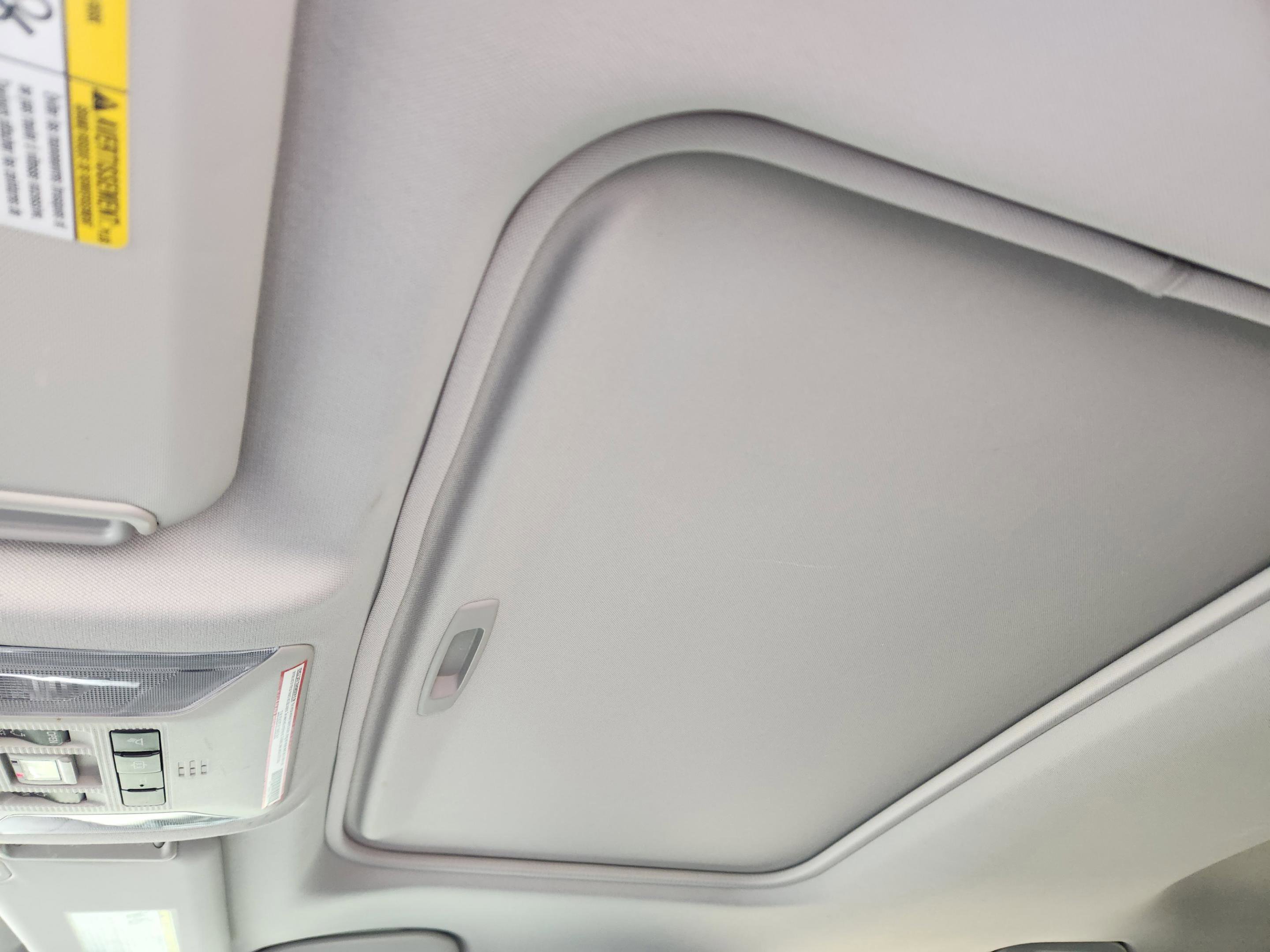 Used 2019 Toyota RAV4 XLE Premium FWD image 20