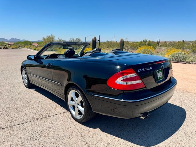 Used 2005 Mercedes-Benz CLK 320 Cabriolet image 9