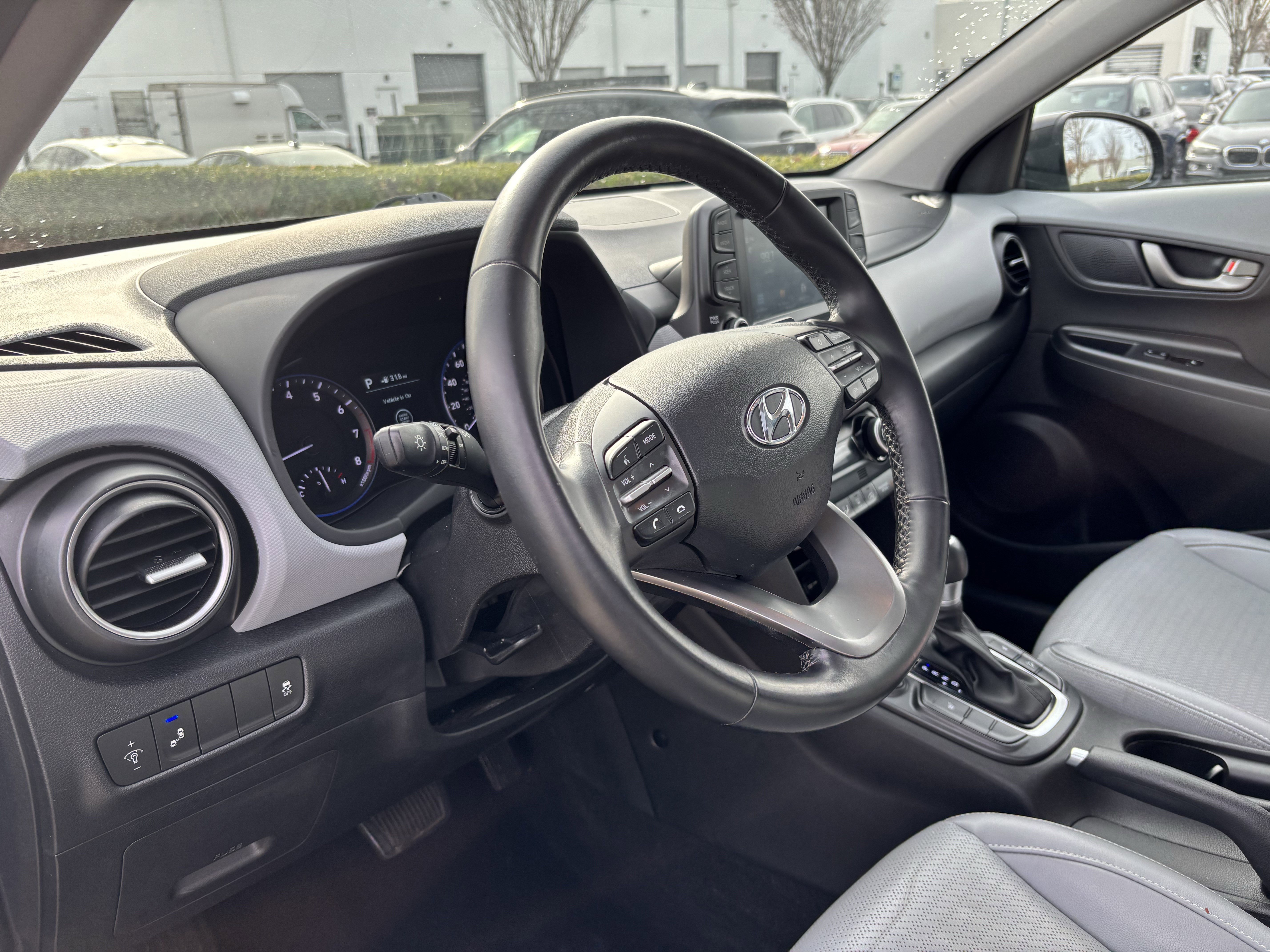 Used 2018 Hyundai Kona Limited image 16