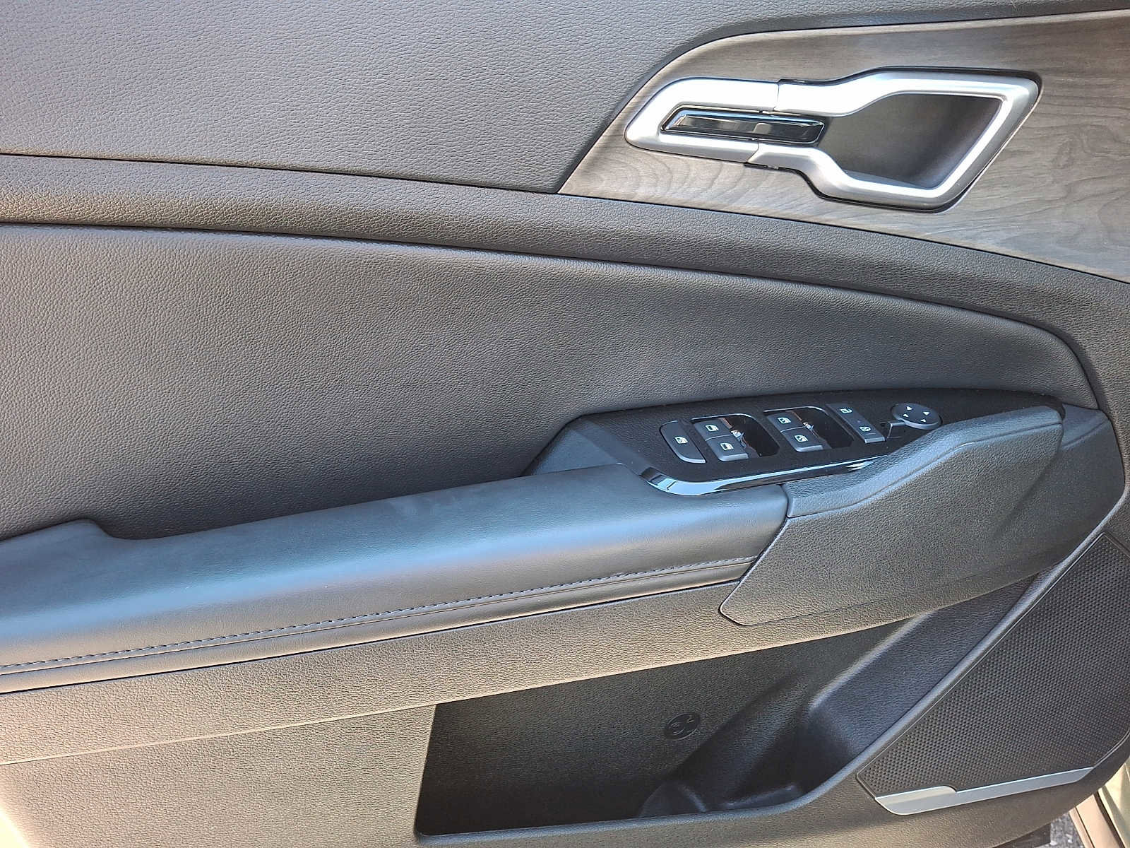 Used 2023 Kia Sportage X-Line image 9
