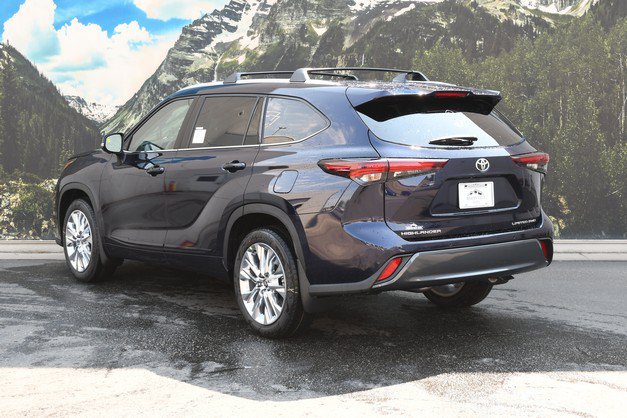 New 2026 Toyota Highlander Limited AWD/4WD image 3
