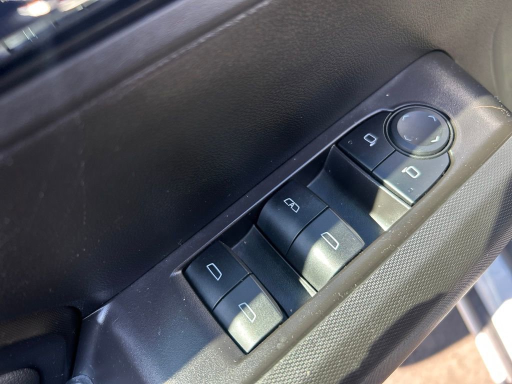 Used 2024 Chevrolet Colorado LT w/ LT Convenience Package II image 19