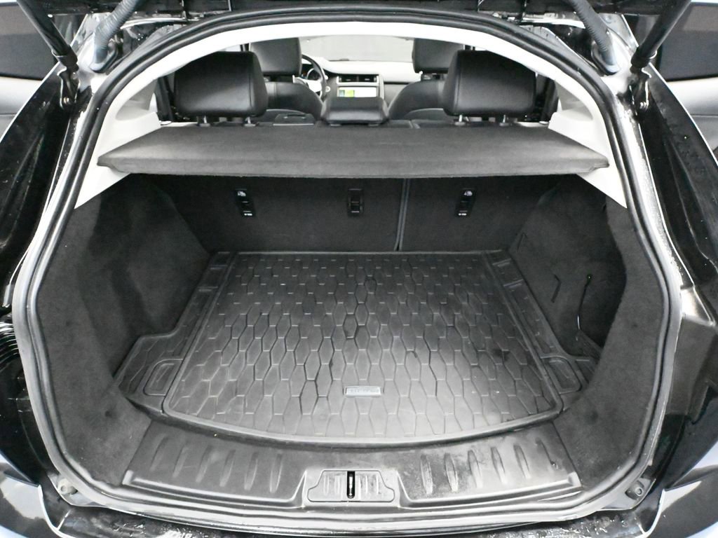 Used 2020 Jaguar E-PACE SE image 43