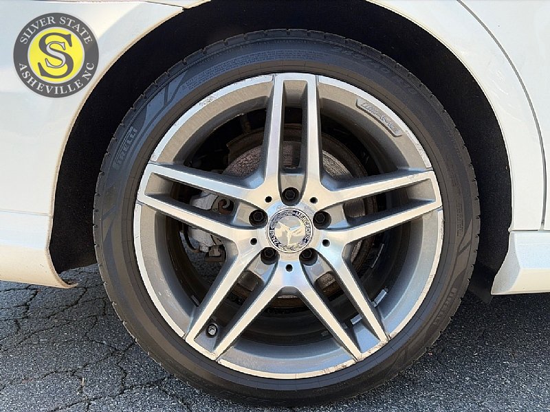 Used 2016 Mercedes-Benz E 350 4MATIC Wagon w/ Premium Package image 9
