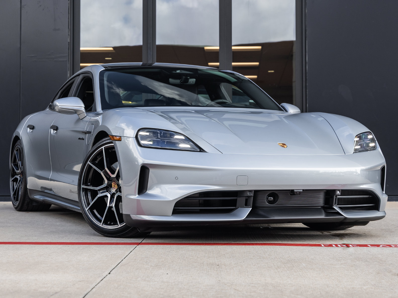 New 2026 Porsche Taycan AWD/4WD image 6